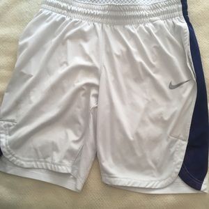 Women’s Nike drifit basketball shorts